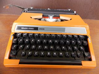 1970 γραφομηχανή πορτοκαλί