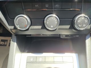 Skoda Octavia 2017 1.6 TDI/FACELIFT/BOOK//ΟΘΟΝΗ/ΕΛΛΗΝΙΚΟ/ΔΩΡΟ ΤΕΛΗ 2026-thumb-34
