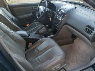 Nissan Maxima 2000-thumb-9
