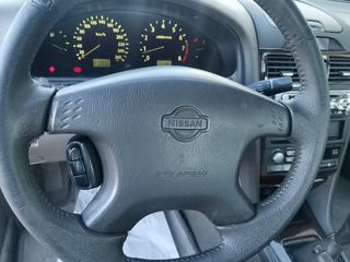 Nissan Maxima 2000-thumb-13