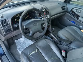 Nissan Maxima 2000-thumb-15