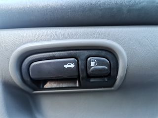 Nissan Maxima 2000-thumb-19