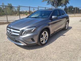 Mercedes-Benz GLA 180 '15 GLA 180 2015 d Urban 7G-DCT 109 hp