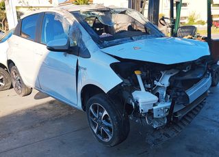 Τoyota Yaris Ηybrid '15- Πωλειται κομματι κομματι.-thumb-2