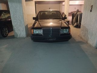 Mercedes-Benz 200 1990