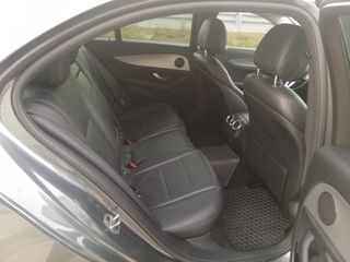 Mercedes-Benz E 220 2020 d Avantgarde 9G-TRONIC-thumb-9