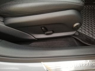 Mercedes-Benz E 220 2020 d Avantgarde 9G-TRONIC-thumb-14