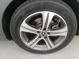 Mercedes-Benz E 220 2020 d Avantgarde 9G-TRONIC-thumb-31