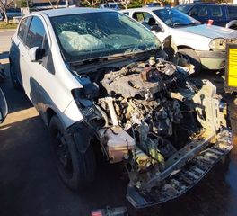 Τoyota Yaris Diesel '10-'12 100.000 Χιλιομετρα. Πωλειται κομματι κομματι.-thumb-2