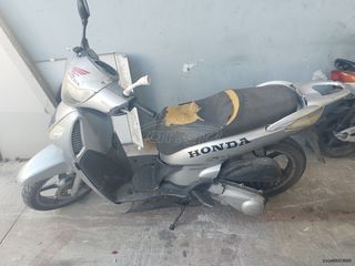 HONDA SH 150 i ΓΙΑ ΑΝΤΑΛΛΑΚΤΙΚΑ ΚΟΜΜΑΤΙ ΚΟΜΜΑΤΙ!! PIAGGIO STOCK HOUSE! ΝΟ.1 ΣΕ ΟΛΗ ΤΗΝ ΕΛΛΑΔΑ!-thumb-3