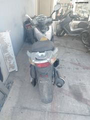 HONDA SH 150 i ΓΙΑ ΑΝΤΑΛΛΑΚΤΙΚΑ ΚΟΜΜΑΤΙ ΚΟΜΜΑΤΙ!! PIAGGIO STOCK HOUSE! ΝΟ.1 ΣΕ ΟΛΗ ΤΗΝ ΕΛΛΑΔΑ!-thumb-1