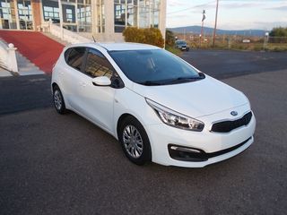 Kia Ceed / cee'd 2018 1.4 CRDI LX INSTYLE-thumb-2