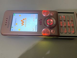SONY ERICSSON W580i-thumb-3