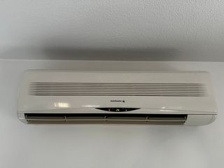 A/C 24000btu Kelvinator TAC-24CHSC/E