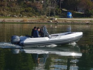Aqua-Star 2026 WaveRider 550 CC με Mercury 30/60 HP Bigfoot-thumb-15