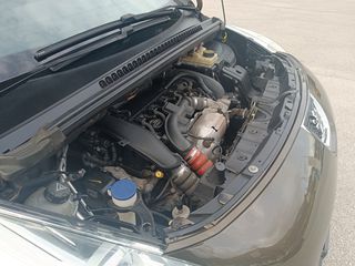 Peugeot 3008 2010-thumb-6