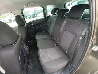 Peugeot 3008 2010-thumb-9
