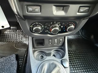 Dacia Duster 2017 Prestige-thumb-12