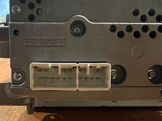 Εργοστασιακό Ραδιο-CD-MP3-USB Toyota Yaris 2016-2019-thumb-3