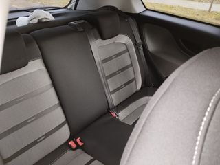 Fiat Punto Evo 2011-thumb-13