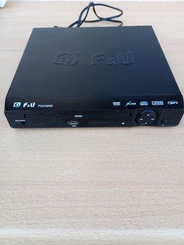 MINI DVD PLAYER ΜΕ USB F&U