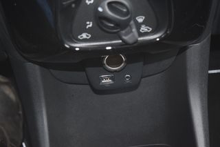 Peugeot 108 2017-thumb-26