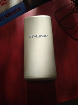 TP-LINK TL-WA5210G 2.4GHZ HIGH POWER WIRELESS OUTDOOR CPE