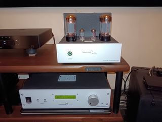 SET TSAKIRIDIS ALEXANDER Preamplifier & APOLLON Power Amplifiers-thumb-1