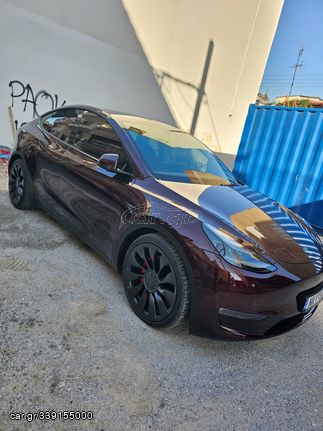 Tesla Model Y '23 PERFORMANCE