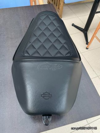 Γνήσια Σέλα Café Solo Seat για τα μοντέλα Sportsters 