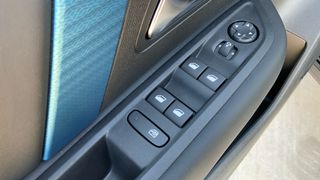 Citroen C4 2023 ELECTRIC E-C4 C-CROSS SHINE-thumb-12