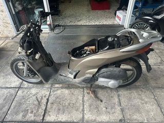 HONDA SH 150 ('01-'04) ΠΟΛΛΑ ΑΝΤΑΛΛΑΚΤΙΚΑ 