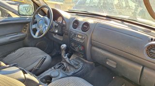 Jeep Cherokee '04 (2400cc)-thumb-2