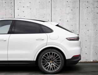 Porsche Cayenne 2022 COUPE HYBRID 462HP-thumb-5