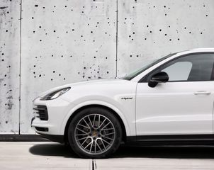Porsche Cayenne 2022 COUPE HYBRID 462HP-thumb-4