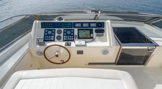 Falcon 2006 86 Flybridge / Refitted 2021-thumb-6