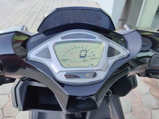 UM 2025 XPEED 125-thumb-17
