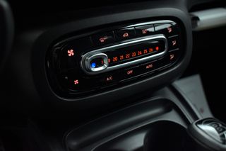 Smart ForFour 2019 EQ 60KW BRABUS STYLE PANORAMA-thumb-47