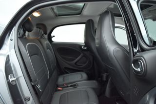 Smart ForFour 2019 EQ 60KW BRABUS STYLE PANORAMA-thumb-26