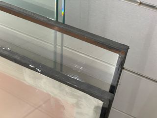 Διπλή πόρτα γυάλινη σε άριστη κατάσταση -thumb-10