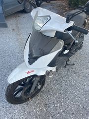 Daytona trevis 125cc-thumb-3