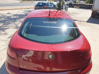 Alfa Romeo GT 2009 VELOCE-thumb-41
