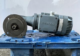 DEMAG ΜΕΙΩΤΗΡΑΣ 0,26/0,52KW(0.35/0.7HP) 48/94RPM