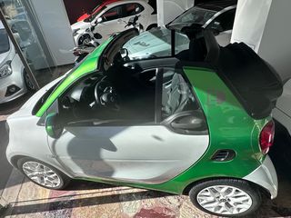 Smart ForTwo 2017 cabrio electric drive-thumb-12