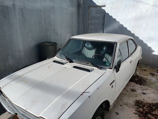 Toyota Corolla 1974-thumb-1