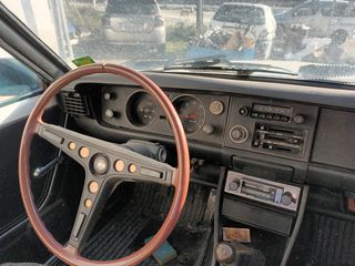 Toyota Corolla 1974-thumb-6