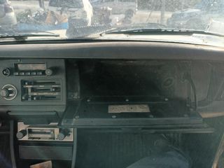 Toyota Corolla 1974-thumb-8