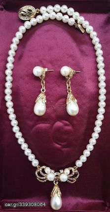 DEBENHAMS Vintage Faux Pearl Necklace & Earrings Set