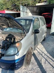 Toyota Verso 2002-thumb-2