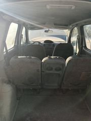 Toyota Verso 2002-thumb-5